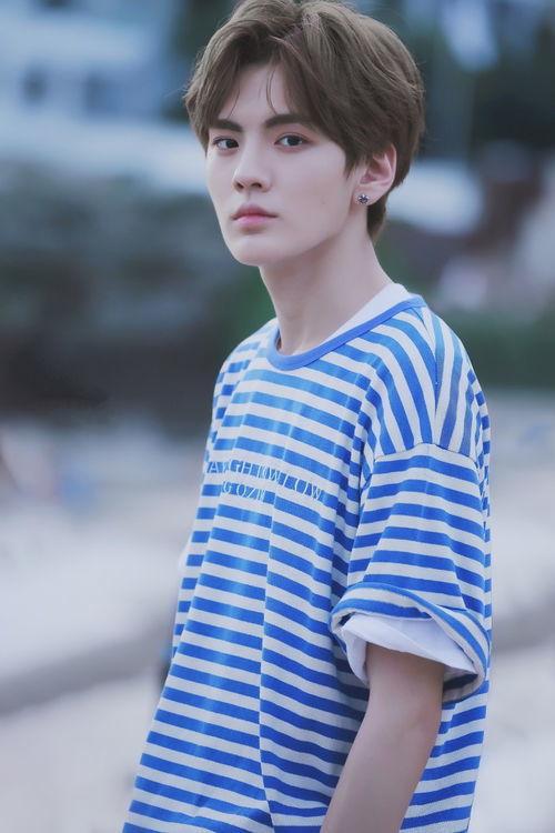 毕雯珺吃瓜娱乐视频